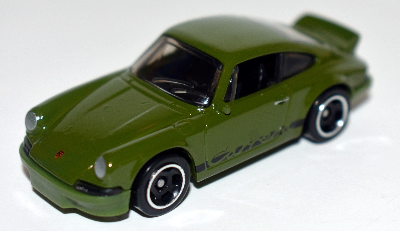 Hot Wheels - Porsche 911 Carrera RS 2.7 – Global Diecast Direct