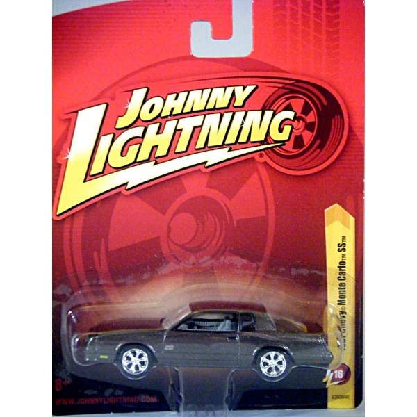 Johnny Lightning 1:64 2020 Classic Gold R2 Black 1987 CHEVROLET MONTE CARLO SS B 