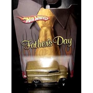 Hot Wheels Happy Fathers Day Divco Dairy Delivery Milk Truck