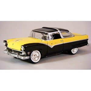 Johnny Lightning - American Chrome - 1955 Ford Crown Victoria