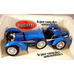 Bburago 1:24 Scale - 1936 Bugatti Altantic