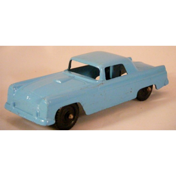 Tootsietoy 1955 Baby Blue Ford Thunderbird Coupe