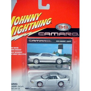 Johnny Lightning 35th Anniversary Camaro – 1998 Camaro Coupe 