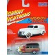 Johnny Lightning 1941 Chevrolet Special Deluxe Station Wagon