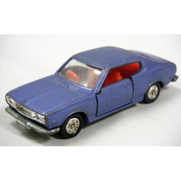 Tomica tomy diecast 2024 nissan bluebird