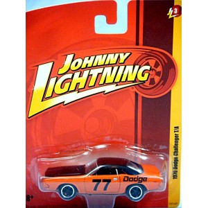 Johnny Lightning Forever 64 1970 Dodge Challenger T/A