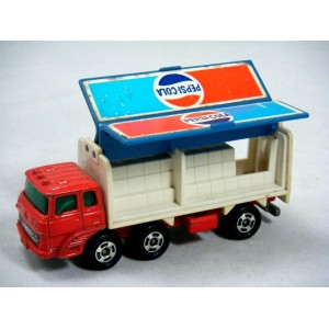 Tomica (No7) Fuso Pepsi Cola Delivery Truck