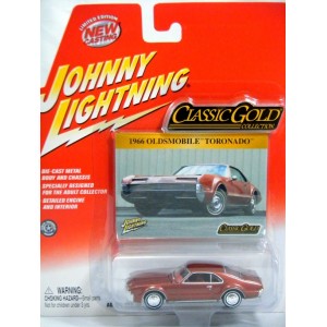 Johnny Lightning Classic Gold - 1966 Oldsmobile Toronado