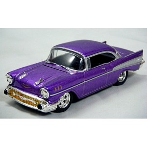 M2 Machines: 1957 Chevrolet Bel Air (Toys R Us Holiday Excl)