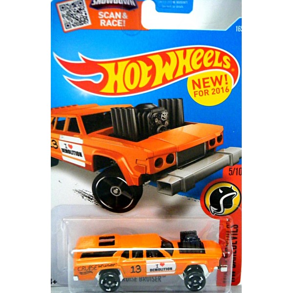 Hot Wheels 2016 New Models - Cruise Bruiser - Demolition Derby Station