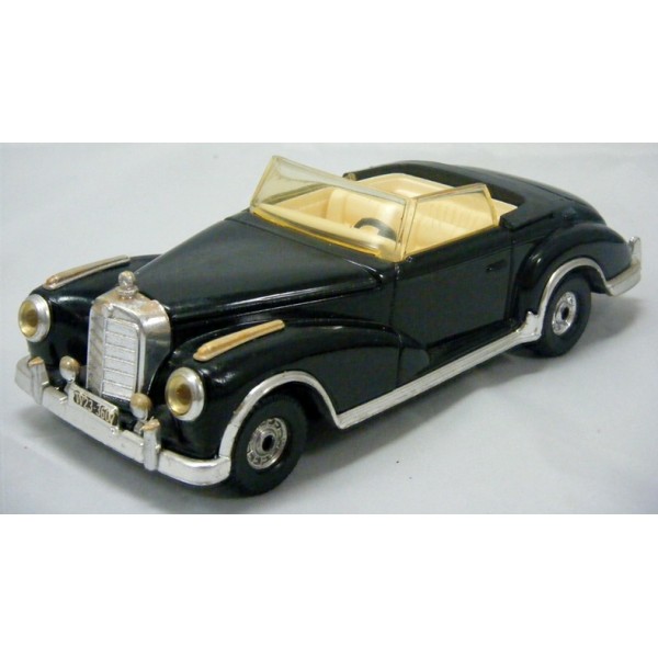 Corgi Classics (806-B-1) 1956 Mercedes-Benz 300SC - Global Diecast Direct