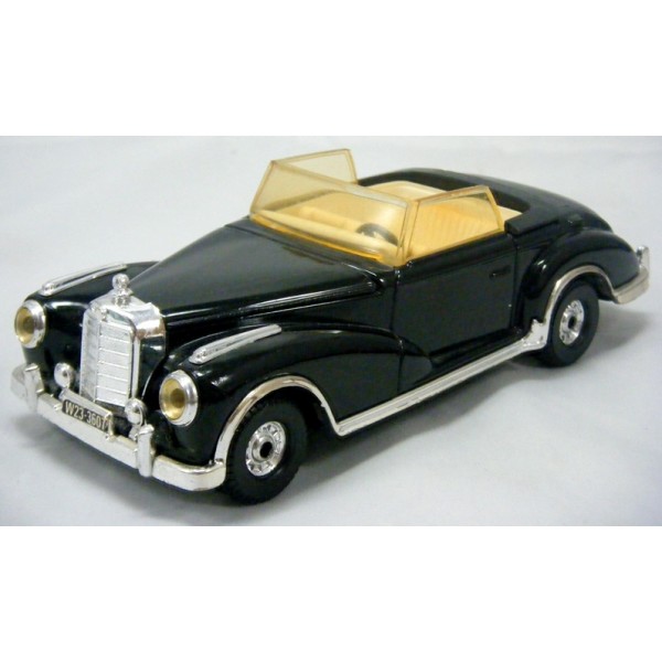 Corgi Classics (806-B-1) 1956 Mercedes-Benz 300SC - Global Diecast Direct