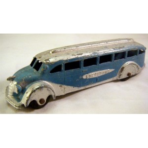 TootsieToy -1045 Greyhound Bus (1942)