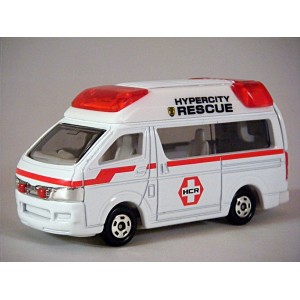 Tomica - Toyota HiMedic EMT Ambulance