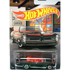 Hot Wheels Garage - 1967 Pontiac GTO Convertible