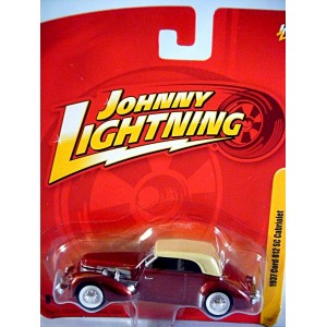Johnny Lightning Forever 64 Series R6 1937 Cord 812 Supercharged Convertible