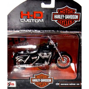 Maisto Harley Davidson Series 32 - 2006 FXDBI Dyna Street Bob