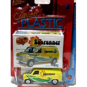 Johnny Lightning Classic Plastic Series - Ford Econoline Sunrunner Van