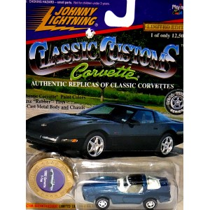 Johnny Lightning - Classic Customs Corvette 1982 Corvette Coupe
