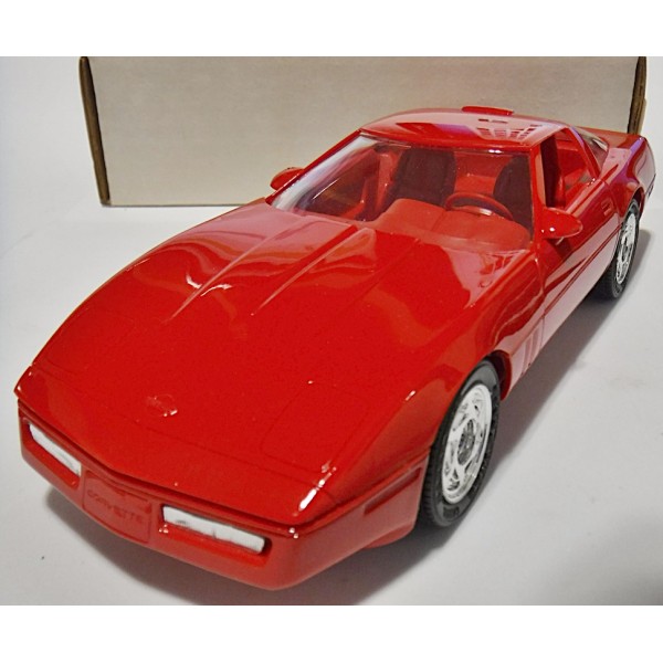 AMT ERTL 1:25 1990 Chevrolet Corvette Bright Red Built Model Car #6044