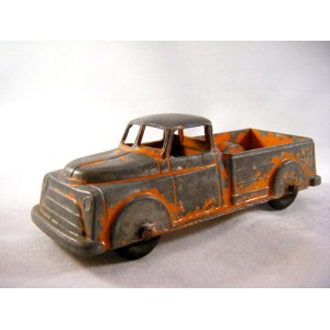 TootsieToy: 1950 Dodge Pickup with open rear windows