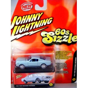 Johnny Lightning 60's Sizzle 1966 Ford Mustang 2+2 Fastback