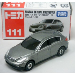 Tomica - Nissan Skyline Crossover 