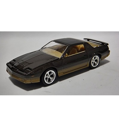 Johnny Lightning Forever 64 - 1985 Pontiac Firebird