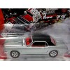 Johnny Lightning Muscle Cars USA - 1965 Ford Mustang Coupe