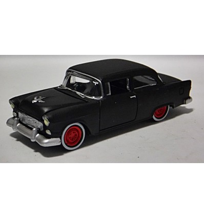 Johnny Lightning - 1955 Chevrolet Bel Air 2 Door Post