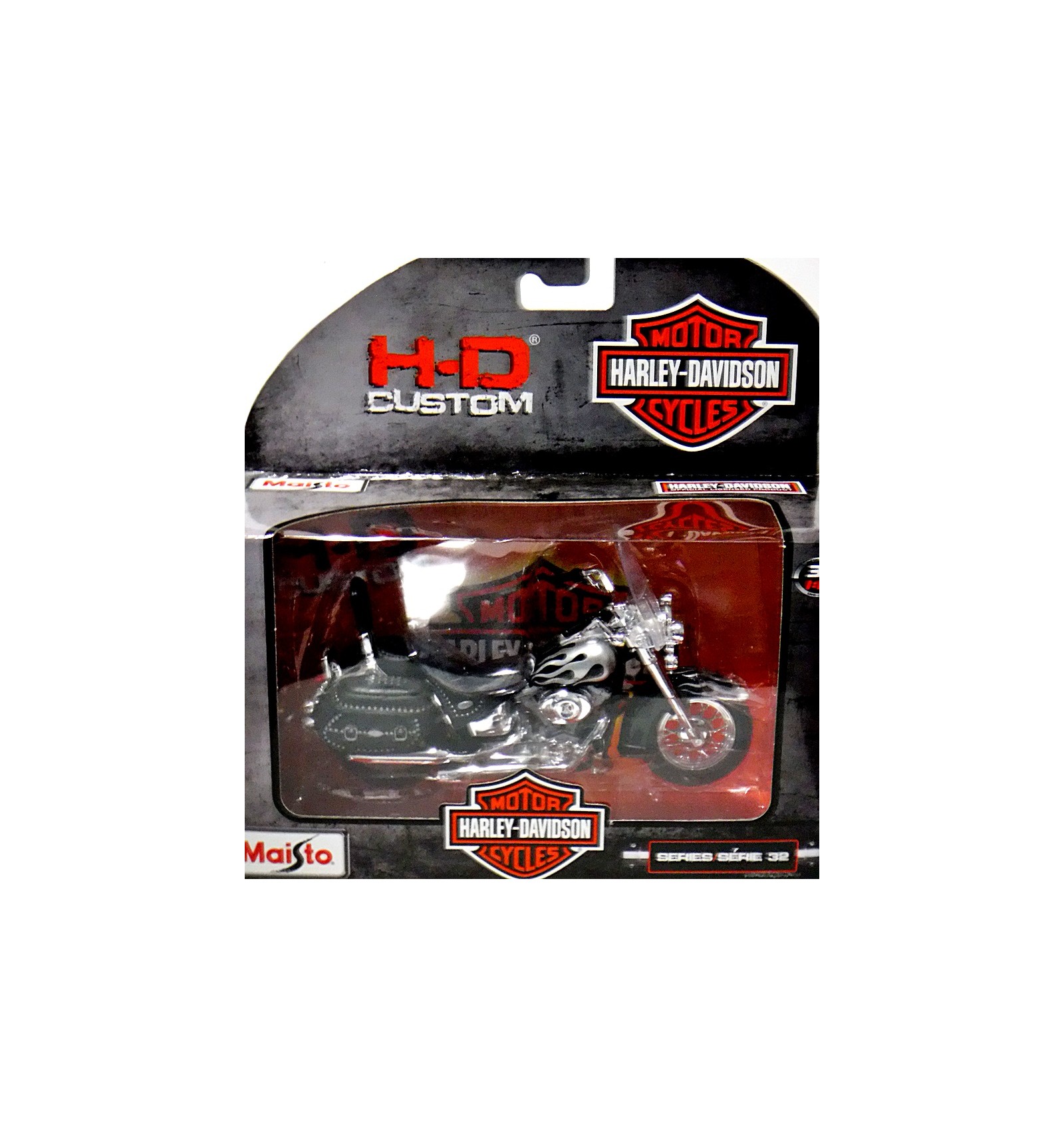 Maisto Model Scale 1:18 Harley Davidson 2002 FLSTC HERITAGE SOFTAIL CLASSIC 