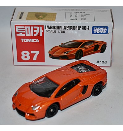 Tomica (No. 87) Lamborghini Aventador LP 700-4