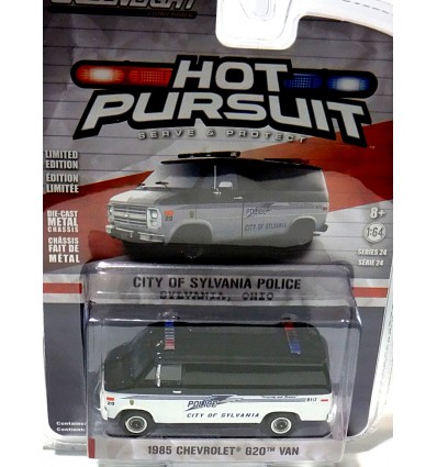 Greenlight Hot Pursuit - Sylvania Ohio 1985 Chevrolet G20 Police Van