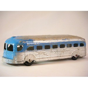 Tootsietoy No 3571 - GMC Greyhound Bus (1948)