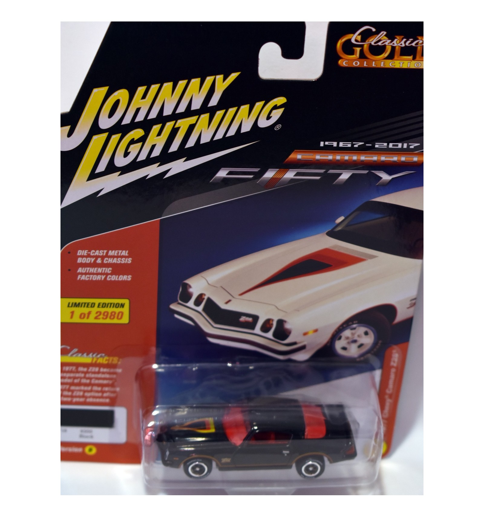 johnny lightning classic gold 1977 chevrolet camaro z28 global diecast direct global diecast direct