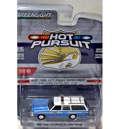 Greenlight Hot Pursuit - 1988 NYPD Ford LTD Crown Victoria Station Wagon