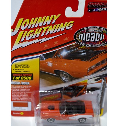 Johnny Lightning Muscle Cars USA - 1971 Plymouth Cuda Convertible