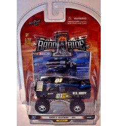1 BADD RIDE 2005 FORD MUSTANG GT BLOWN SUPPORT OUR TROOPS 1:24