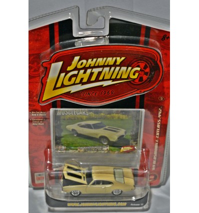 Johnny lightning muscle cars usa 1969 oldsmobile cutlass s ng115 