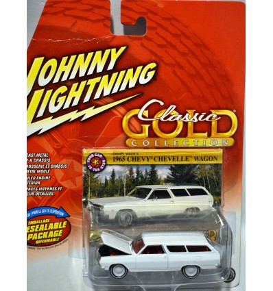 Johnny Lightning Classic Gold - Rare White Lightning - 1965 Chevy Chevelle Station Wagon