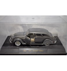 1937 Cord 812 Supercharged GOLD 1:32 Signature NMMM Series w/boxes/COA  SHARP!