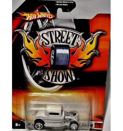 Hot Wheels Street Show - 1932 Ford 3-Window "Deuce" Coupe