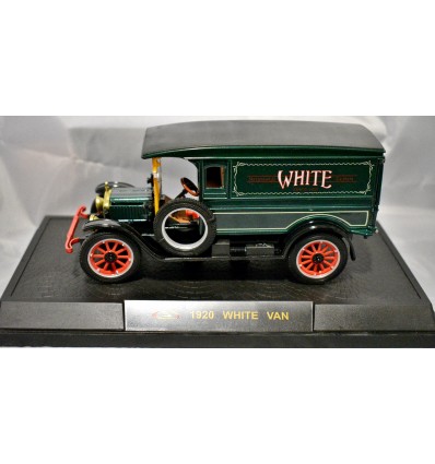 Signature Models - 1920 White Van