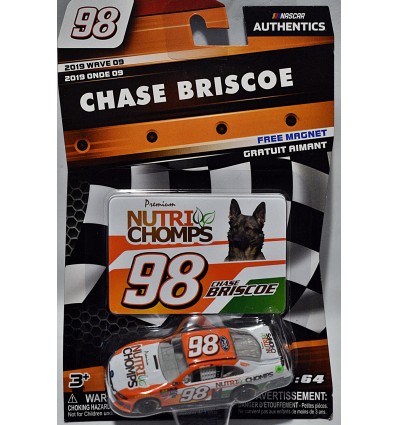 Lionel NASCAR Authentics - Chase Briscoe Nutri Chomps Ford Mustang