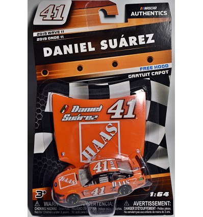 Lionel NASCAR Authentics - Daniel Suarez HAAS Ford Mustang Stock Car
