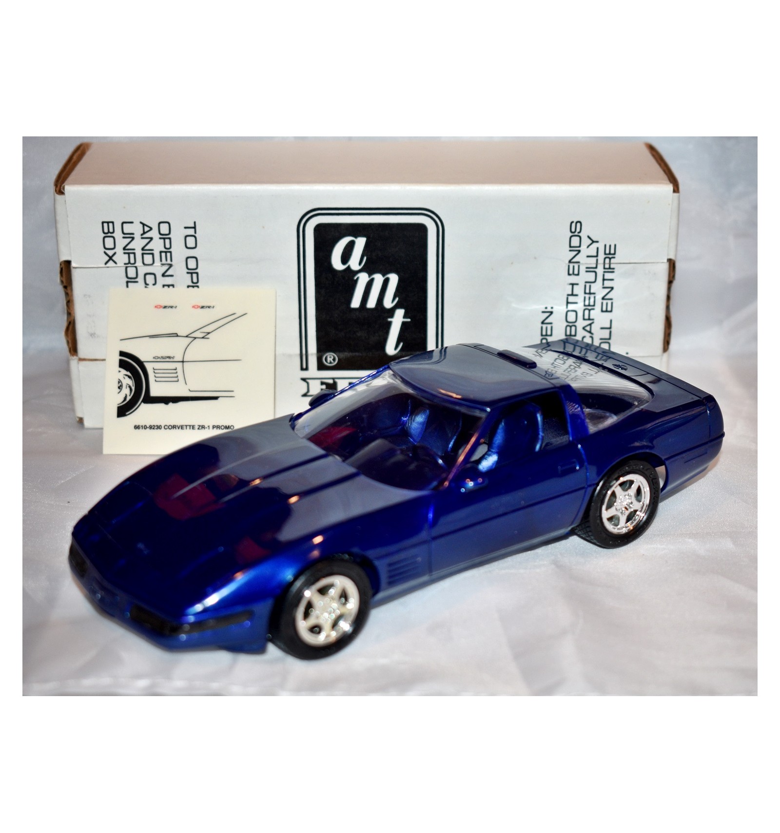 1994 ERTL AMT Chevrolet Corvette ZR-1 Admiral Blue Metallic Promotional Car 