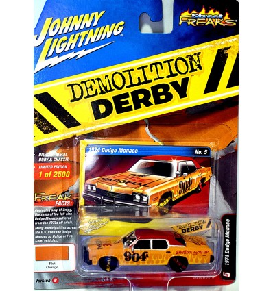 Johnny Lightning Street Freaks - Demolition Derby - 1974 Dodge Monaco "The Fire Marshall"