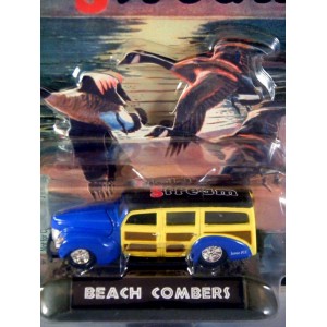 Racing Champions Field and Stream - 1940 Ford Woodie Station Wagon - Beach Combers