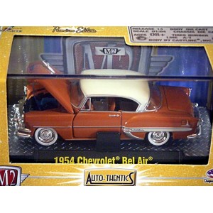 M2 Machines Auto-Thentics - 1954 Chevrolet Bel Air