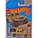 Hot Wheels - Jeep Gladiator Rubicon with Motorcycles